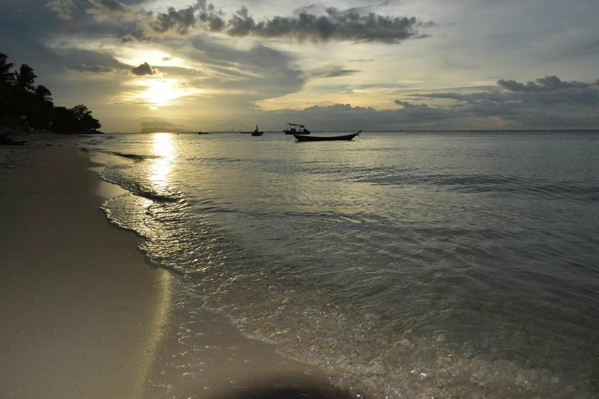 Bangpo Resort บ้านบางปอ ภายนอก รูปภาพ